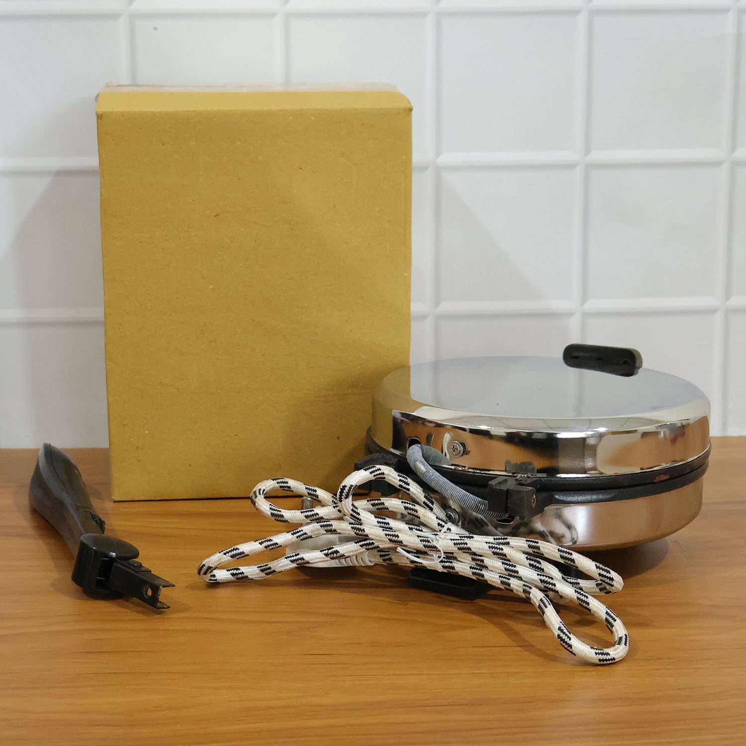  Electric Roti Maker Stainless Steel - comparison shot